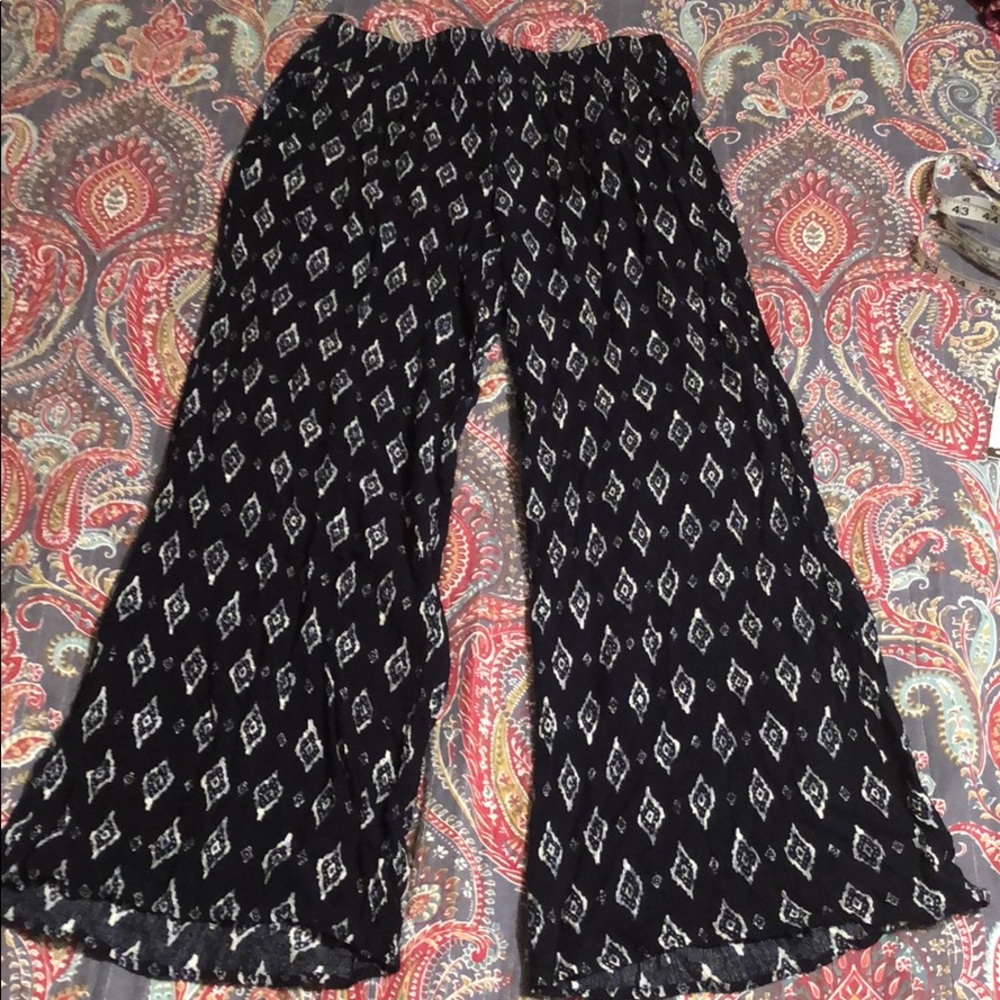 Skies Are Blue Wide Leg pants